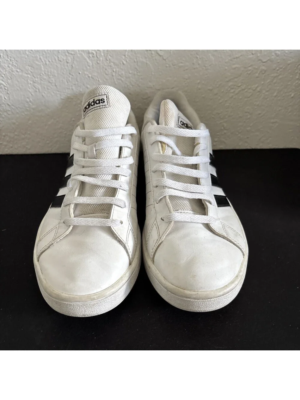 Adidas Hoops 2.0 White Sneakers Low Top Casual Shoes EE7968 Size US Men 9.5